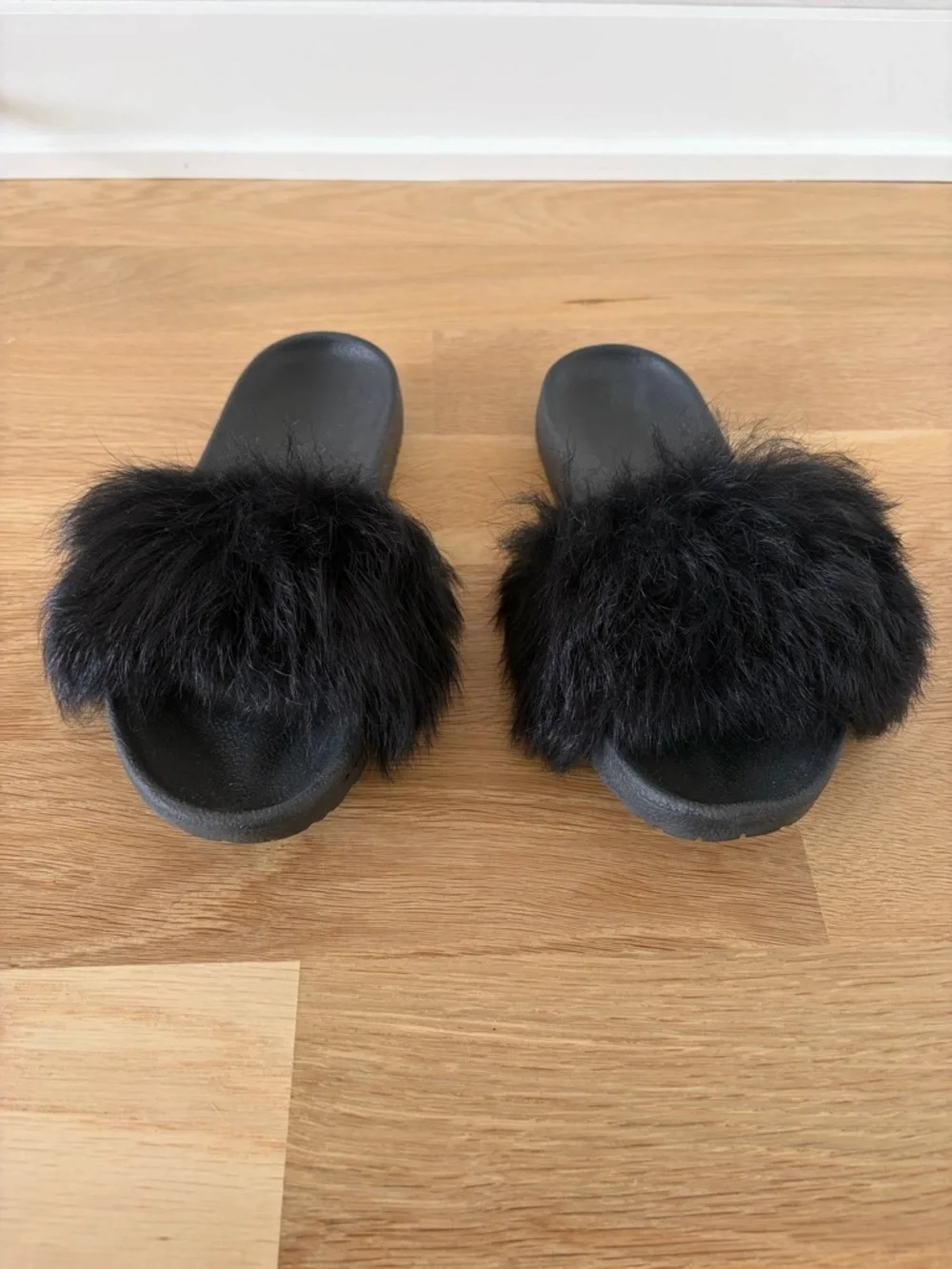 UGG Royale Faux Fur and Sheepskin Fashion Slide in Black